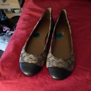 Coach size 8 flats Brand New